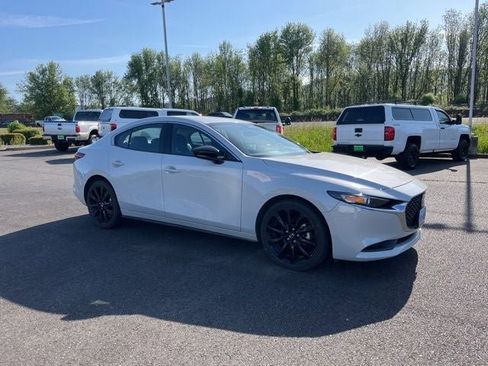 Used 2024 MAZDA MAZDA3 s FWD image 2