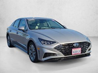 Used 2023 Hyundai Sonata SEL FWD video 3