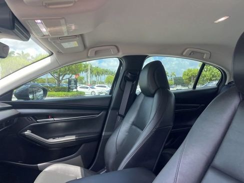 Used 2020 MAZDA MAZDA3 Sedan w/ Select Package FWD image 16