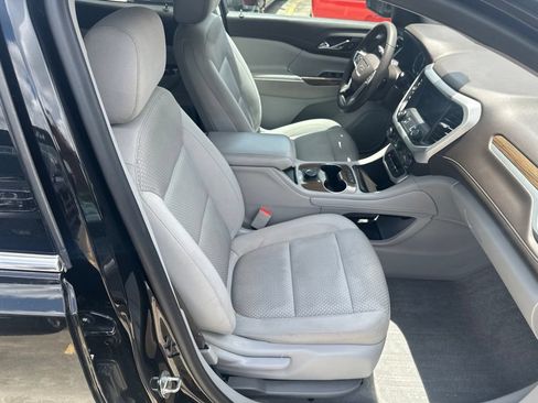 Used 2022 GMC Acadia SLE FWD image 33