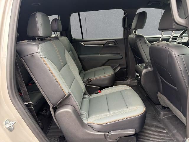 Used 2026 GMC Acadia AT4 AWD/4WD image 16
