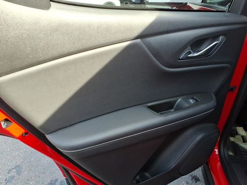 Used 2023 Chevrolet Blazer LT image 8