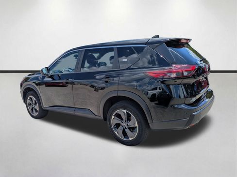 Used 2024 Nissan Rogue SV FWD image 7