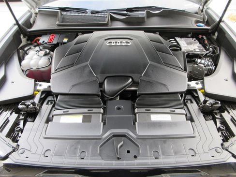 Used 2025 Audi Q8 Premium Plus image 50