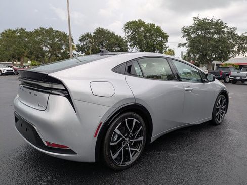 New 2025 Toyota Prius XSE Premium image 4