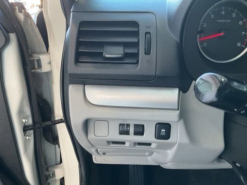 Used 2014 Subaru Forester 2.5i Premium w/ All-Weather Package image 8