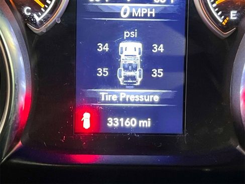 Used 2022 Jeep Wrangler Unlimited Sport image 25