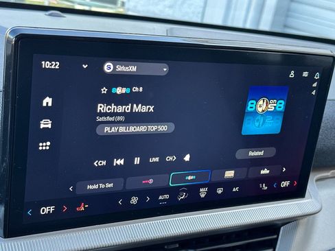 Used 2025 Ford Explorer Active image 18