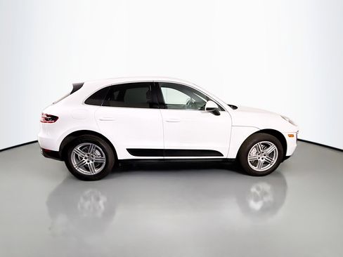Used 2017 Porsche Macan S AWD/4WD image 11