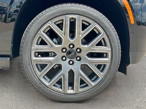 New 2026 GMC Yukon XL Denali Ultimate AWD/4WD image 19