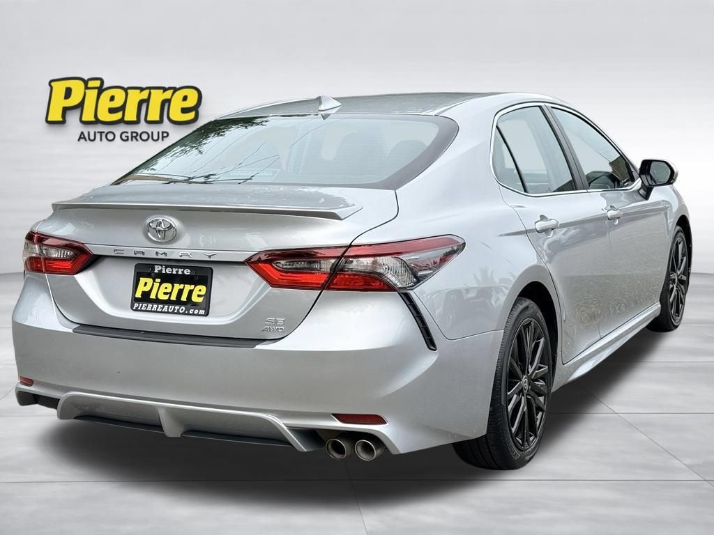 Used 2024 Toyota Camry SE w/ Cold Weather Package AWD/4WD image 7
