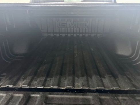 Used 2020 GMC Canyon SLE w/ Elevation Edition image 35