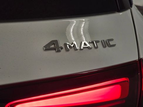 Used 2024 Mercedes-Benz GLE 450 4MATIC image 32