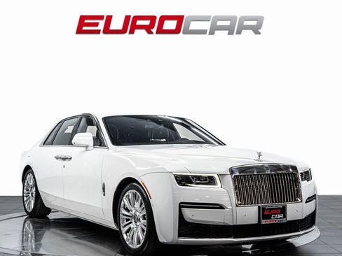 Used 2022 Rolls-Royce Ghost w/ Ghost Package image 9