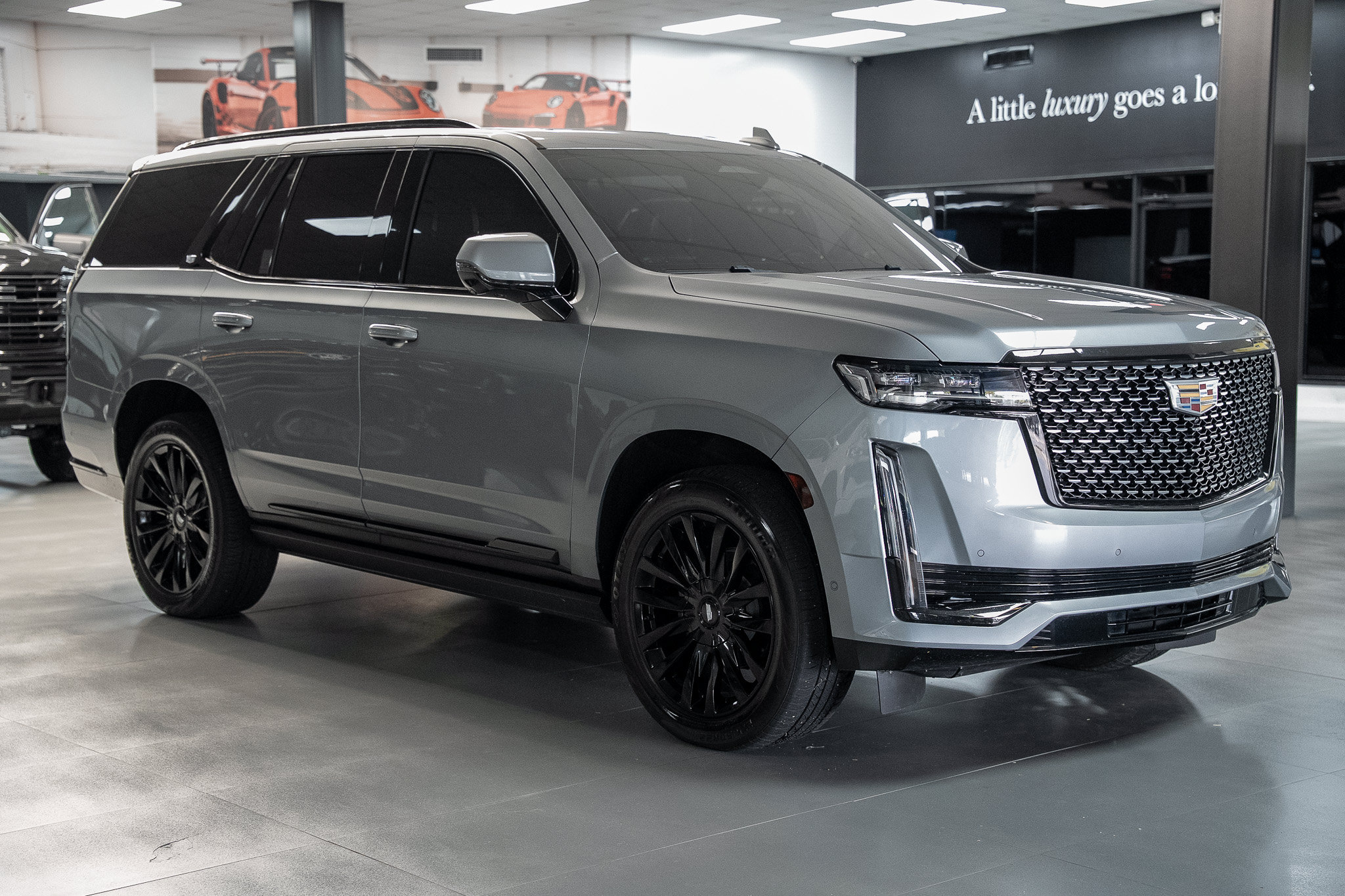 Used 2023 Cadillac Escalade Premium Luxury w/ Performance Package AWD/4WD image 37