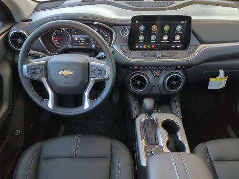 New 2025 Chevrolet Blazer LT w/ Sound & Technology Package image 4