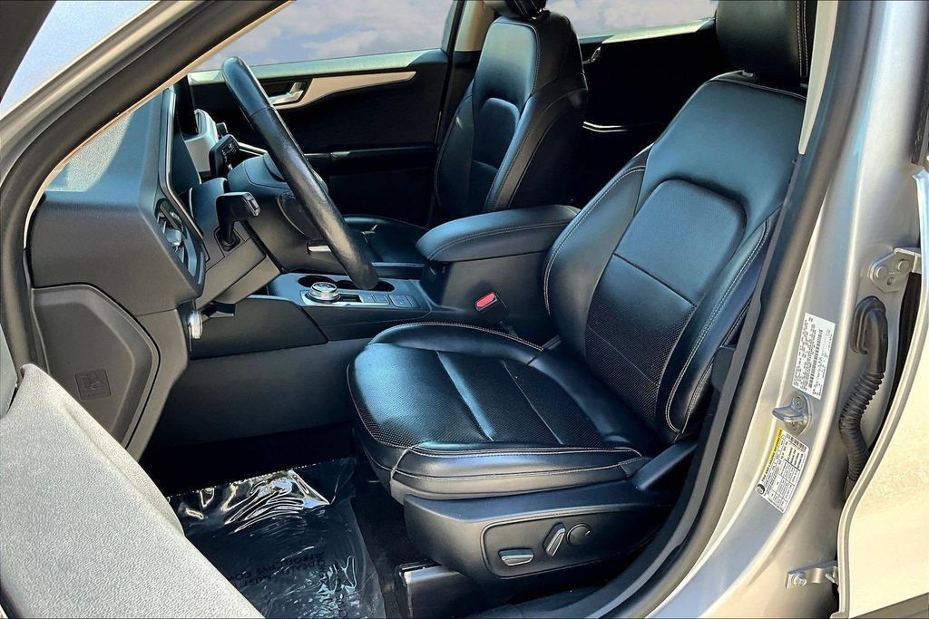 Used 2020 Ford Escape SEL AWD/4WD image 23