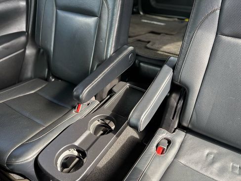 Used 2019 Toyota Highlander Limited AWD/4WD image 37