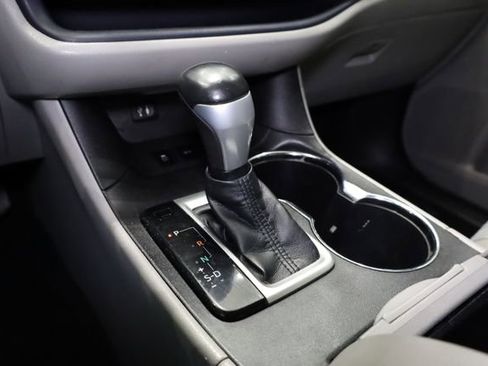 Used 2014 Toyota Highlander Plus image 26