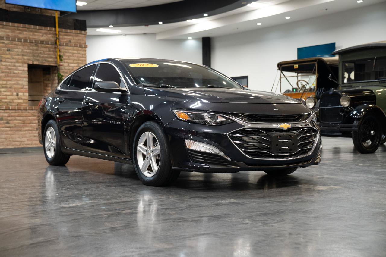 Used 2022 Chevrolet Malibu LS FWD image 5