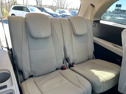 Used 2023 Mercedes-Benz GLS 450 4MATIC image 38