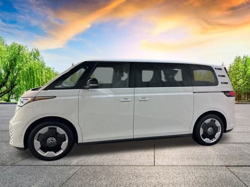 New 2025 Volkswagen ID. Buzz Pro S image 7