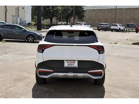 Certified 2023 Kia Sportage EX FWD image 6