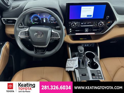New 2026 Toyota Highlander Platinum AWD/4WD image 8