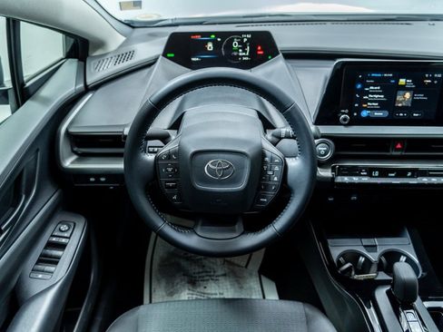 Used 2026 Toyota Prius LE image 14