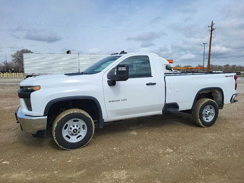Used 2021 Chevrolet Silverado 2500 W/T w/ WT Convenience Package AWD/4WD image 5