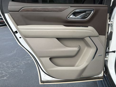 Used 2021 Chevrolet Tahoe LT RWD image 32