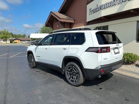 New 2026 Jeep Cherokee Limited AWD/4WD image 17
