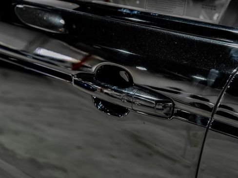 Used 2018 Land Rover Range Rover Sport SVR image 57