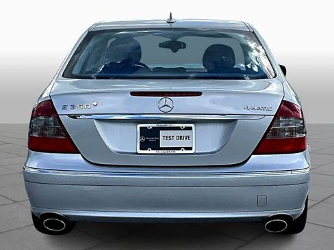 Used 2007 Mercedes-Benz E 350 4MATIC Sedan image 4
