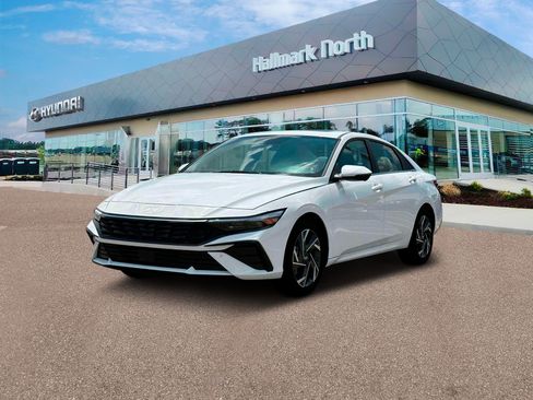 New 2025 Hyundai Elantra Limited FWD image 1