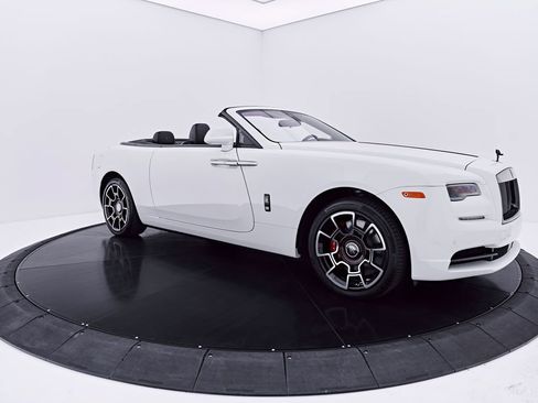 Used 2020 Rolls-Royce Dawn RWD image 26
