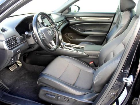 Used 2022 Honda Accord Sport image 9
