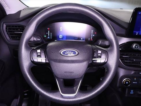 Used 2023 Ford Escape FWD image 18
