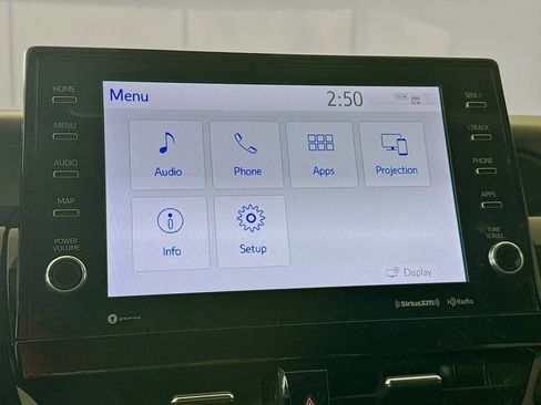 Used 2023 Toyota Camry XLE image 16