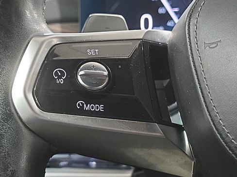 Used 2023 BMW 760i xDrive AWD/4WD image 10