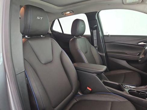 Certified 2026 Buick Encore GX Sport Touring w/ Advanced Technology Package FWD image 31