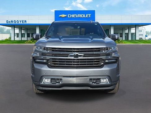 Used 2020 Chevrolet Silverado 1500 High Country w/ Technology Package image 2