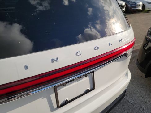 Certified 2023 Lincoln Aviator Reserve w/ Elements Package Plus RWD image 5