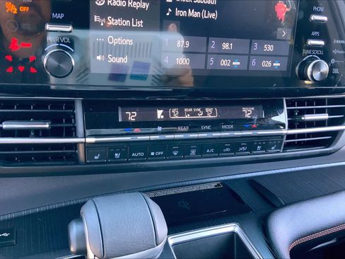 Used 2024 Toyota Sienna XSE image 32