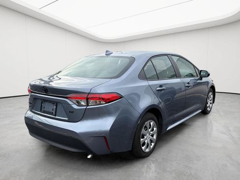 Used 2025 Toyota Corolla LE FWD image 5