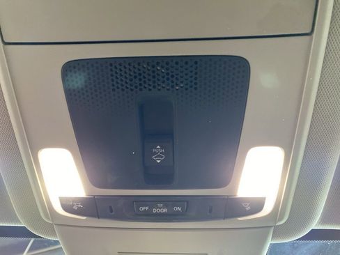 Used 2023 Honda CR-V EX-L image 25