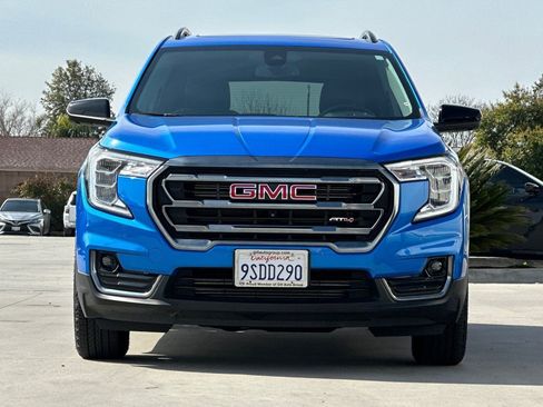 Used 2024 GMC Terrain AT4 w/ Tech Package AWD/4WD image 9
