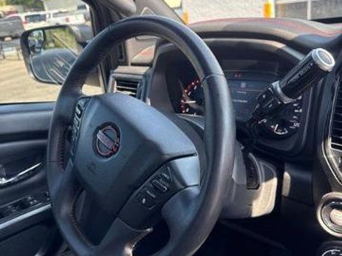 Used 2024 Nissan Titan PRO-4X w/ Pro-4x Convenience Package AWD/4WD image 38