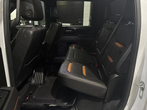 Used 2025 GMC Sierra 2500 AT4 image 27