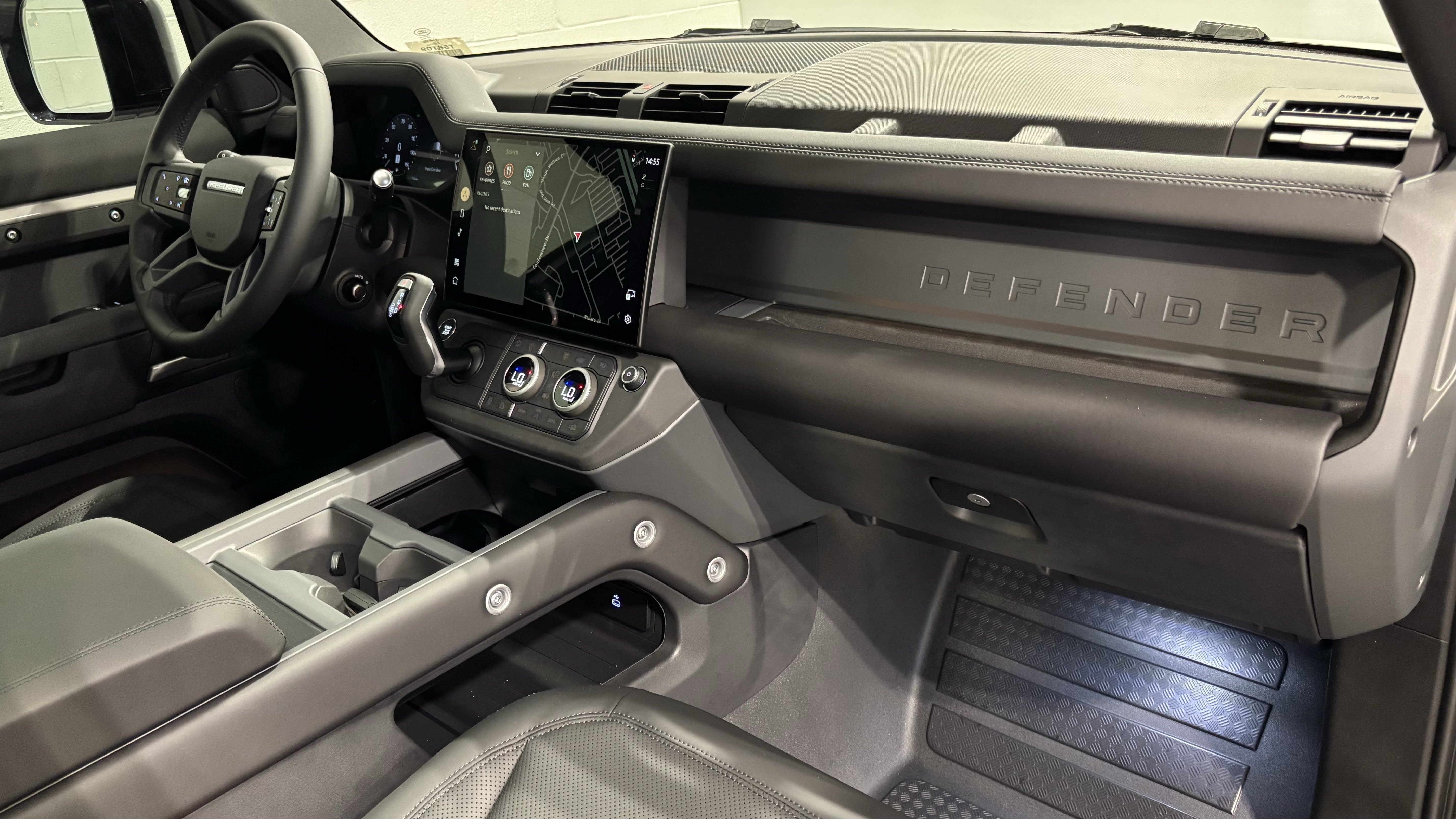 New 2026 Land Rover Defender 110 S AWD/4WD image 4